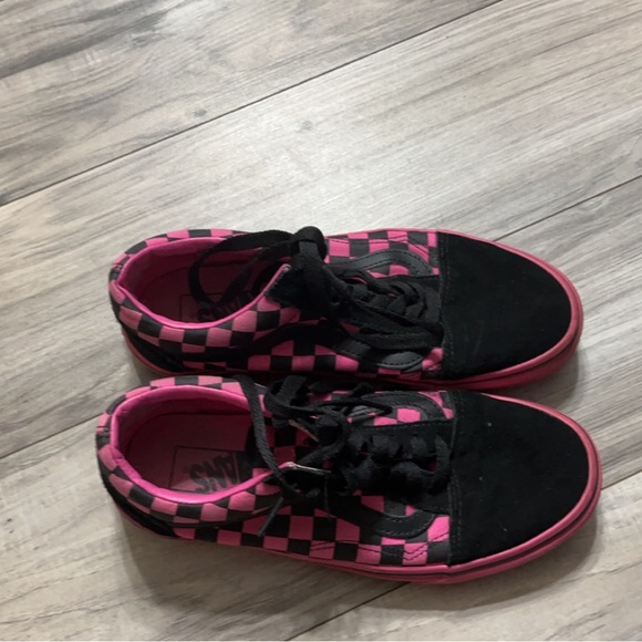Vans Shoes - Pink low rise checkered vans. Worn a few times. Very comfortable.